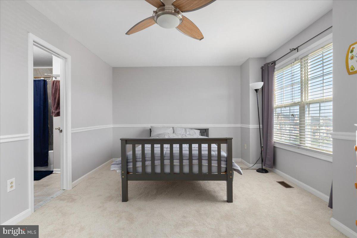 8448 Tackhouse Loop Gainesville, VA 20155 - Photo 26 of 39