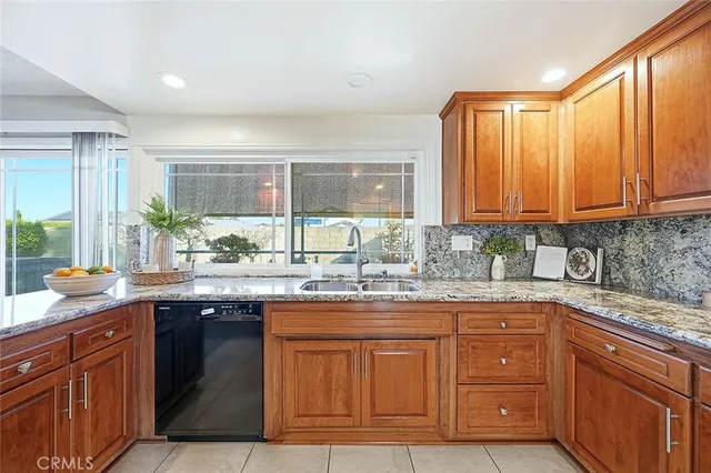 $1,178,000 | 16362 Whittier Lane, Huntington Beach, CA 92647