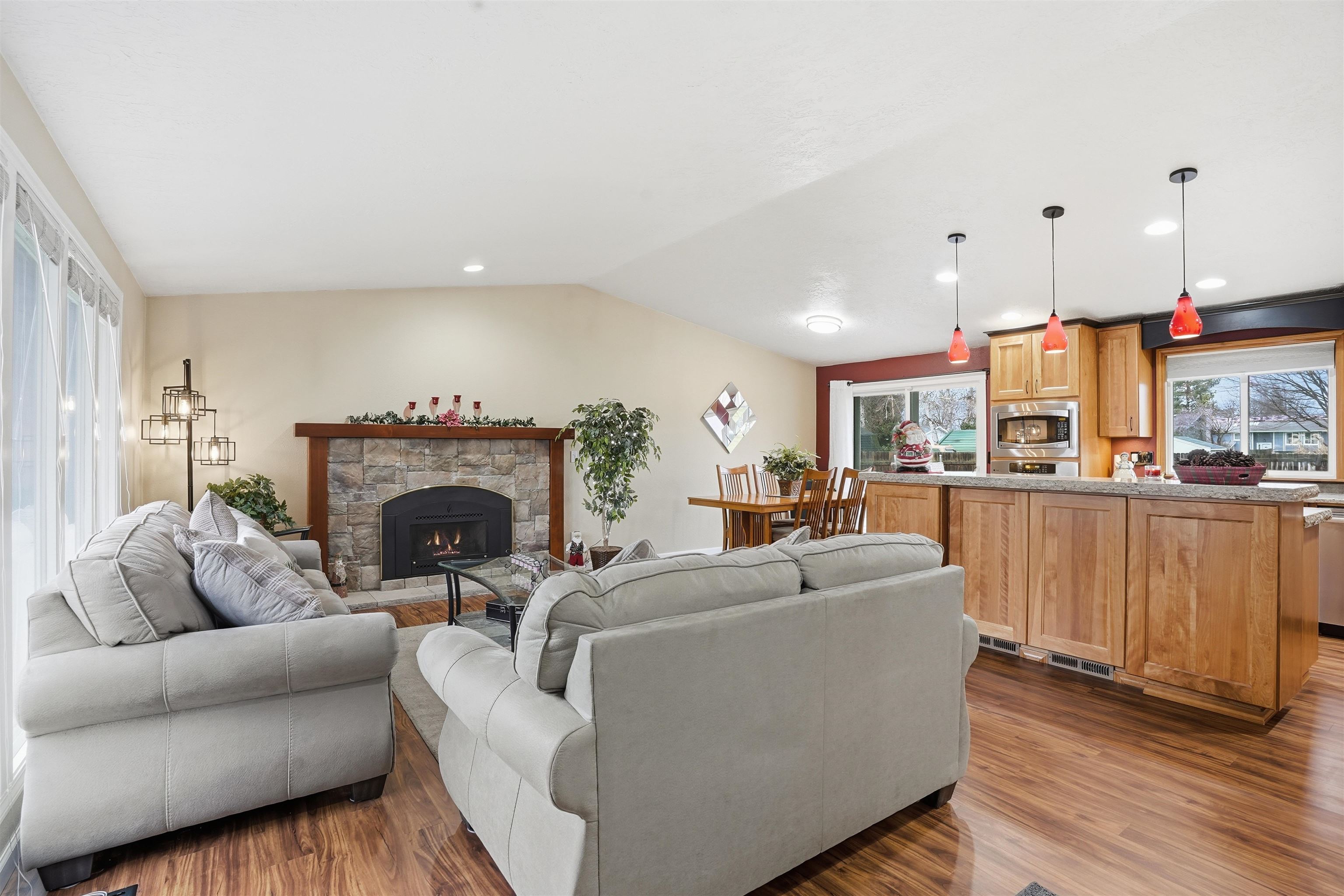 3527 South Bowdish Road Spokane Valley, WA 99206 - Photo 5 of 47