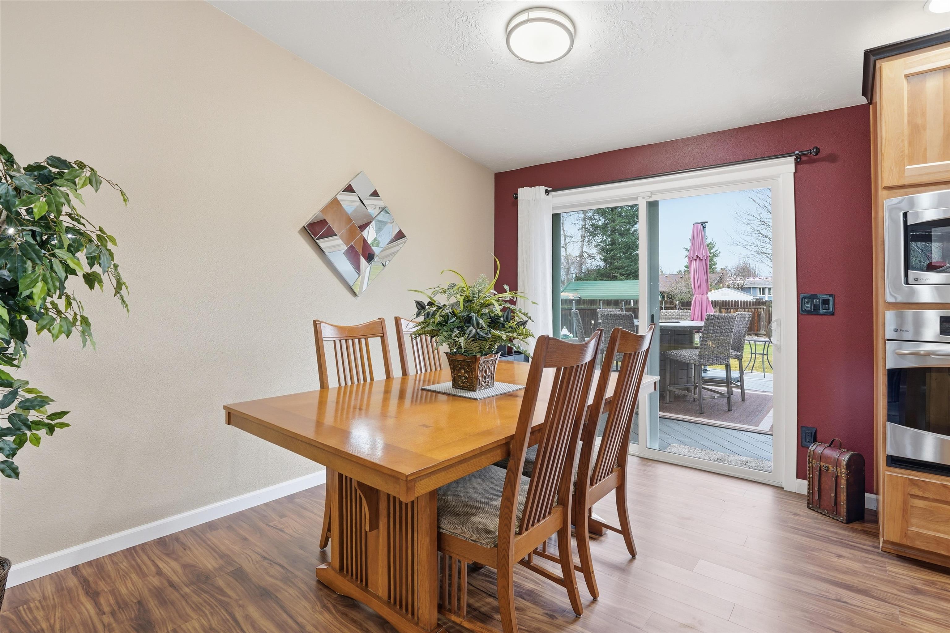 3527 South Bowdish Road Spokane Valley, WA 99206 - Photo 9 of 47