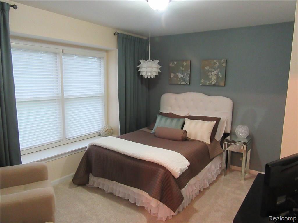 21460 Timber Ridge Drive Woodhaven, MI 48183 - Photo 37 of 50
