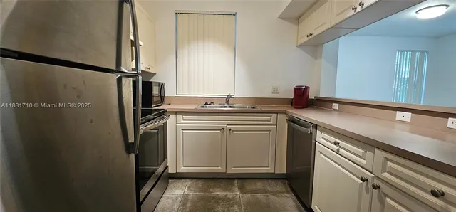 $1,800 | 6692 West Sample Road, Unit 6692, Coral Springs, FL 33067