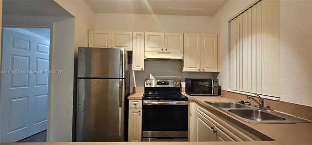 $1,800 | 6692 West Sample Road, Unit 6692, Coral Springs, FL 33067