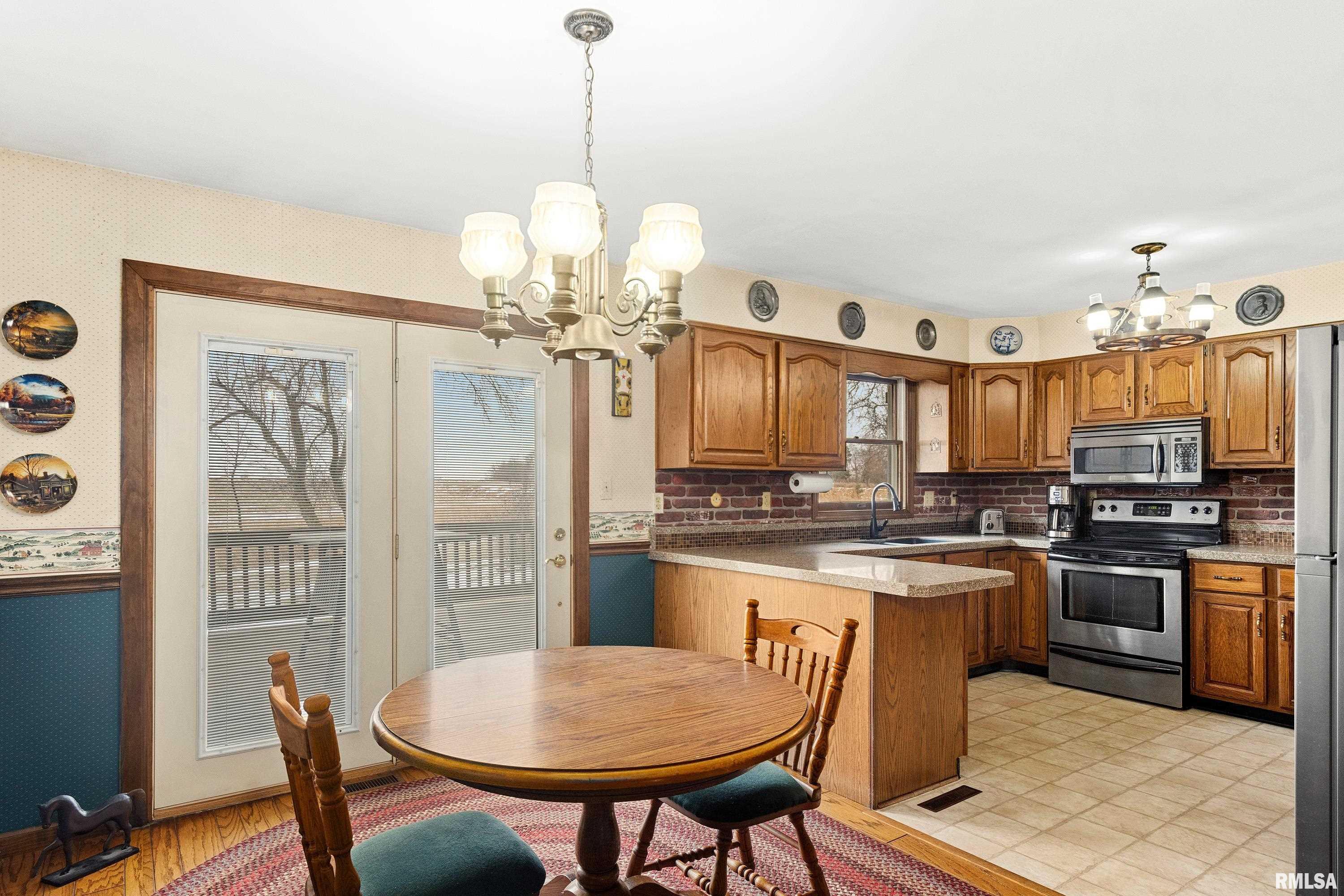 1522 North Stone School Road Elmwood, IL 61529 - Photo 11 of 77