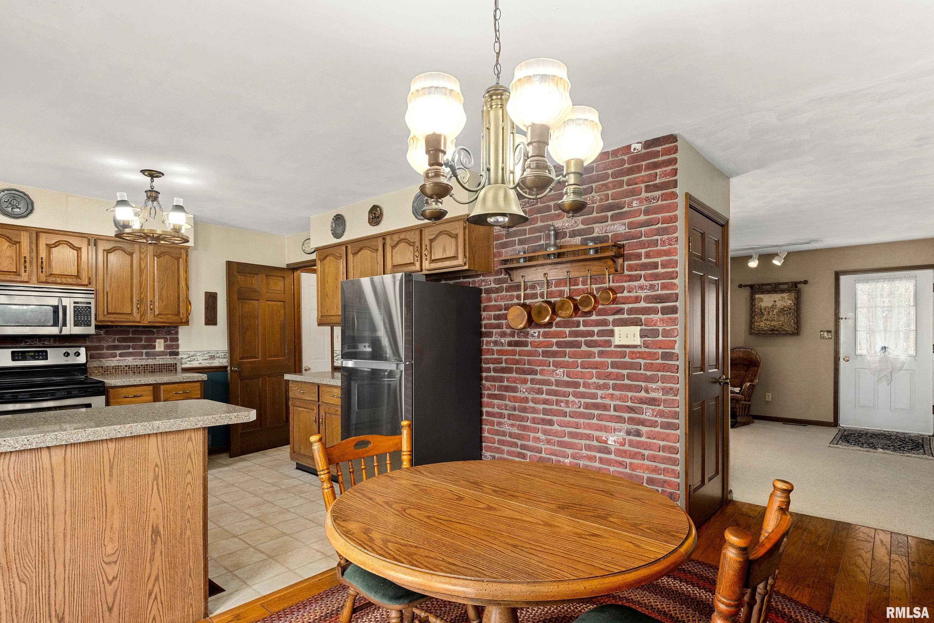 1522 North Stone School Road Elmwood, IL 61529 - Photo 12 of 77