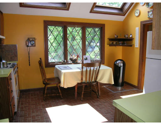 65 Beacon Street Melrose, MA 02176 - Photo 4 of 7