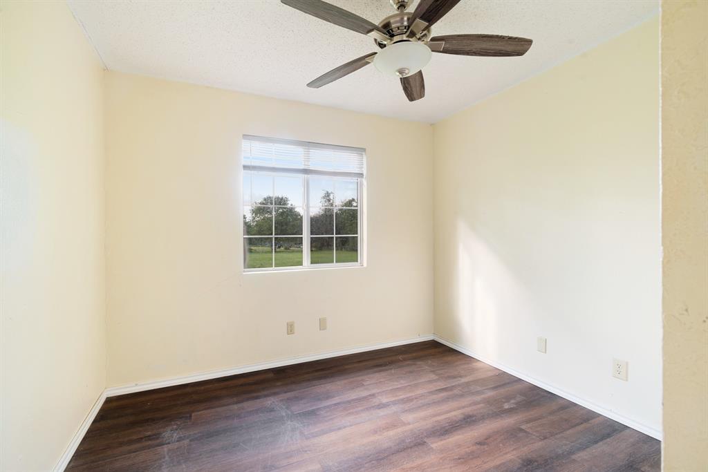 1982 County Road 1415 Bonham, TX 75418 - Photo 7 of 24