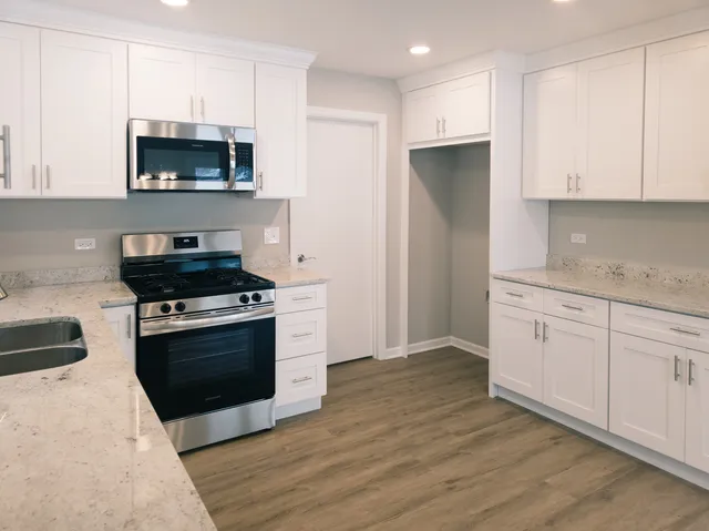 $639,000 | 1904 South Fairview Avenue, Park Ridge, IL 60068