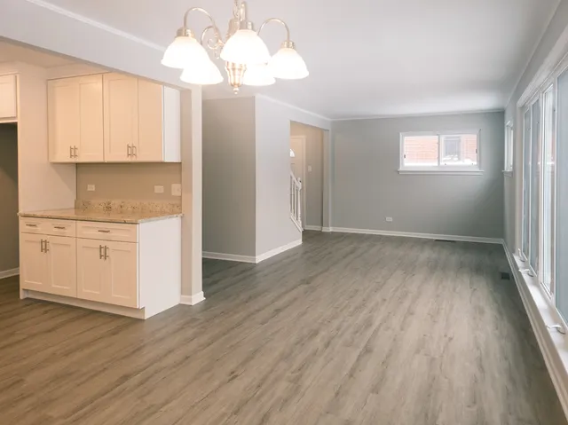 $639,000 | 1904 South Fairview Avenue, Park Ridge, IL 60068