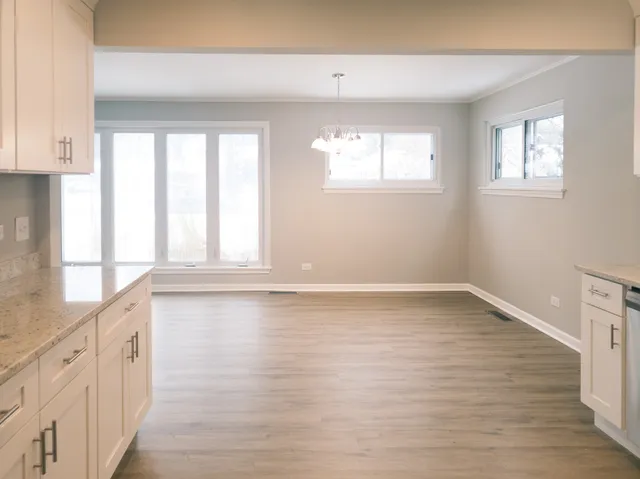 $639,000 | 1904 South Fairview Avenue, Park Ridge, IL 60068