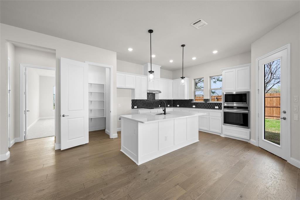 4017 Alpine Street Midlothian, TX 76065 - Photo 14 of 31 4017 Alpine Kitchen1