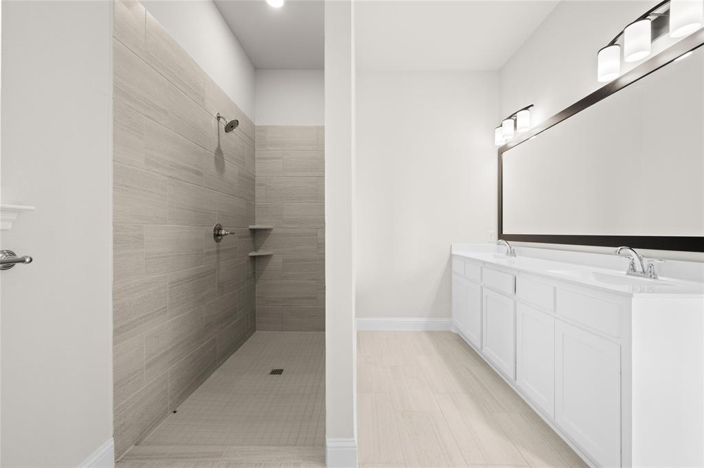 4017 Alpine Street Midlothian, TX 76065 - Photo 26 of 31 4017 Alpine Primary Bath4