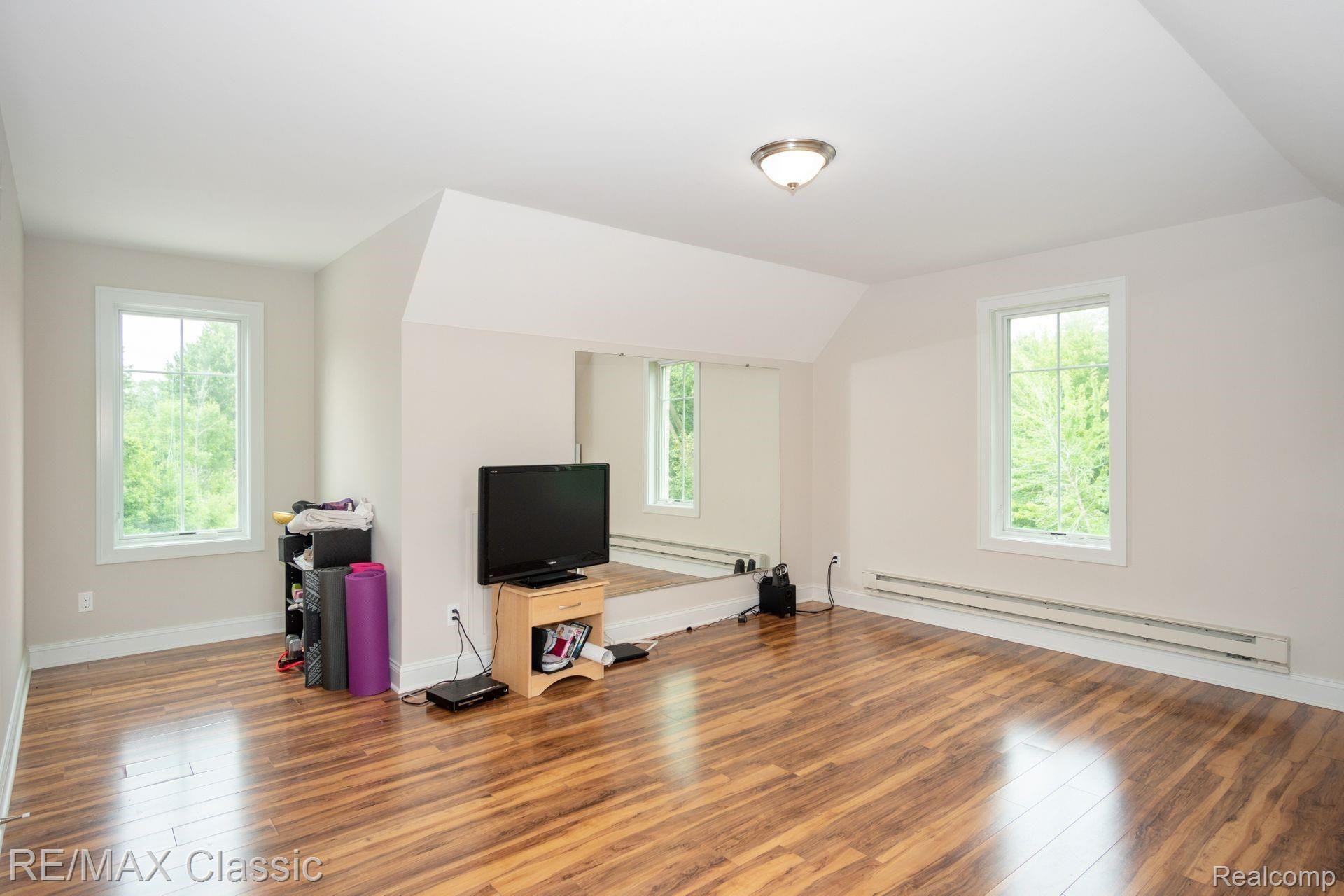 5440 North Latson Road Howell, MI 48855 - Photo 35 of 50 36.jpg