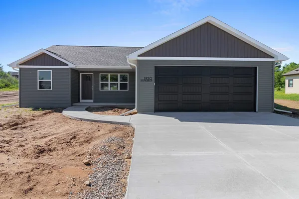 $357,900 | 1920 Southland Lane, New London, WI 54961