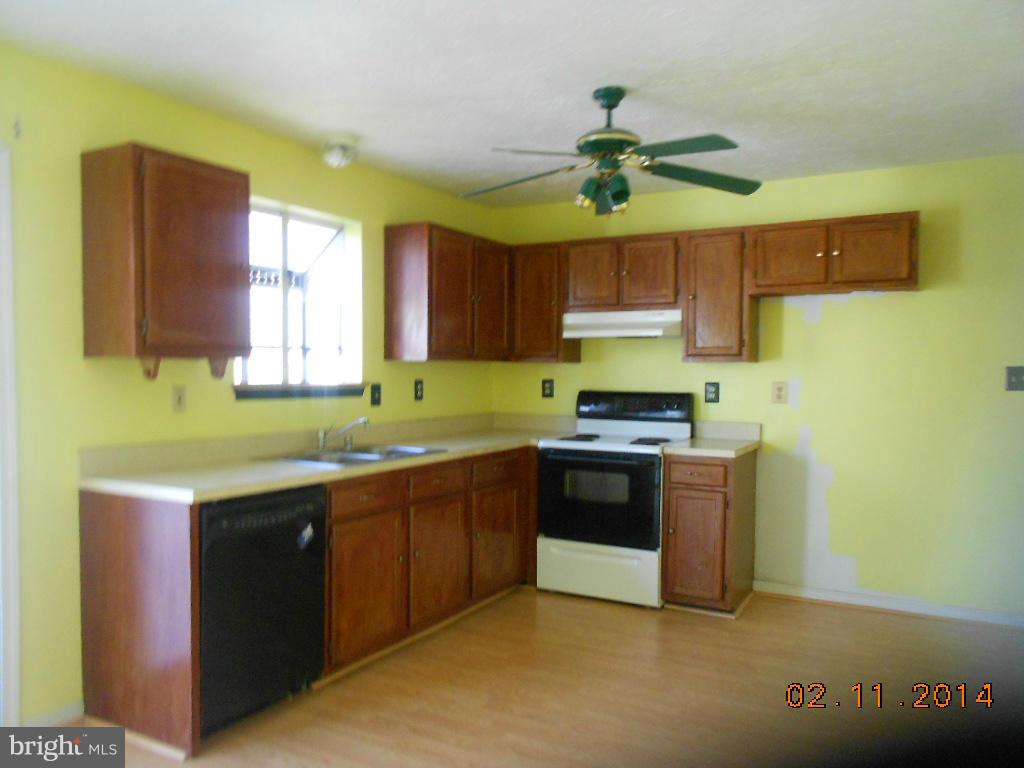 11360 Redlands Road Lusby, MD 20657 - Photo 15 of 15 Kitchen