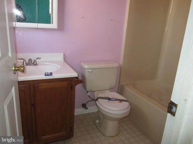 11360 Redlands Road Lusby, MD 20657 - Photo 5 of 15 Bath