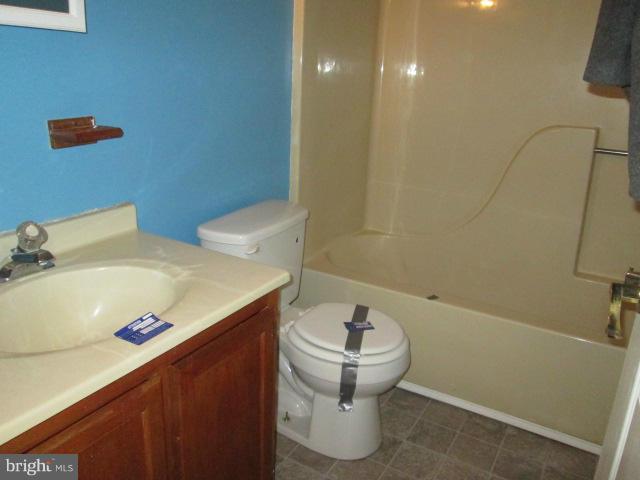 11360 Redlands Road Lusby, MD 20657 - Photo 8 of 15 Bath