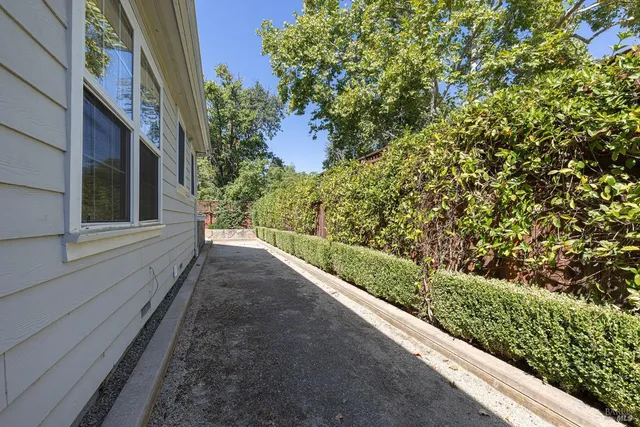 $8,500 | 840 Hunt Avenue, St. Helena, CA 94574