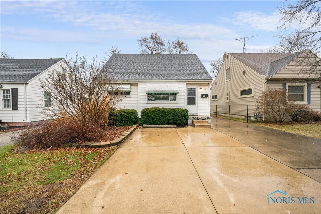 706 North Byrne Road Toledo, OH 43607 - Photo 3 of 29 Gallery Image 3