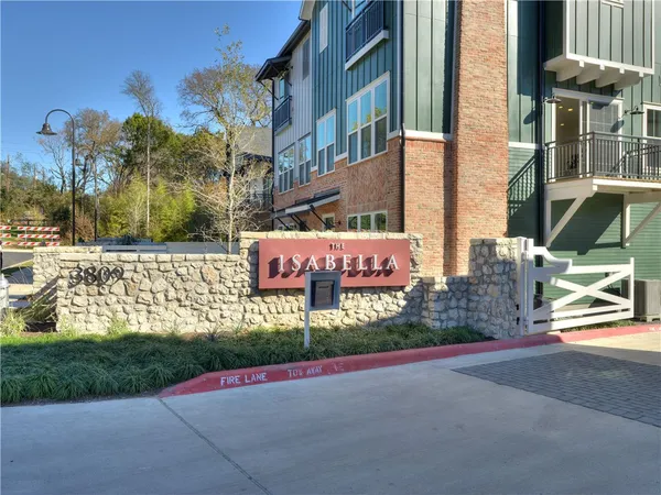 $4,100 | 3809 Valley View Road, Unit 15, Austin, TX 78704