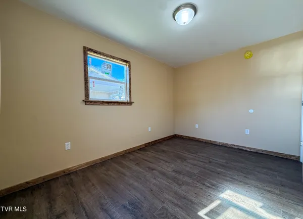 $269,900 | 1106 Idlewylde Circle, Johnson City, TN 37601