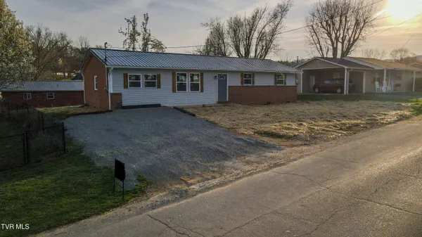 $269,900 | 1106 Idlewylde Circle, Johnson City, TN 37601