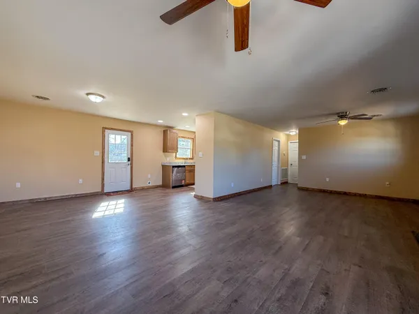 $269,900 | 1106 Idlewylde Circle, Johnson City, TN 37601