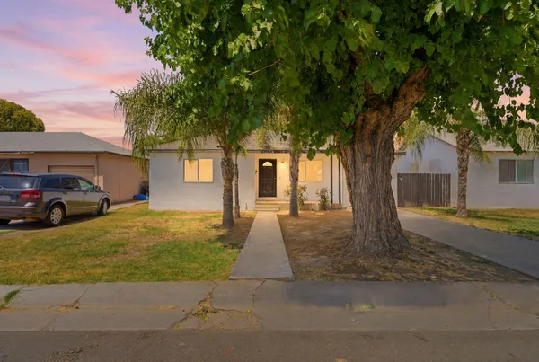 $275,000 | 893 North 2nd Street, Porterville, CA 93257