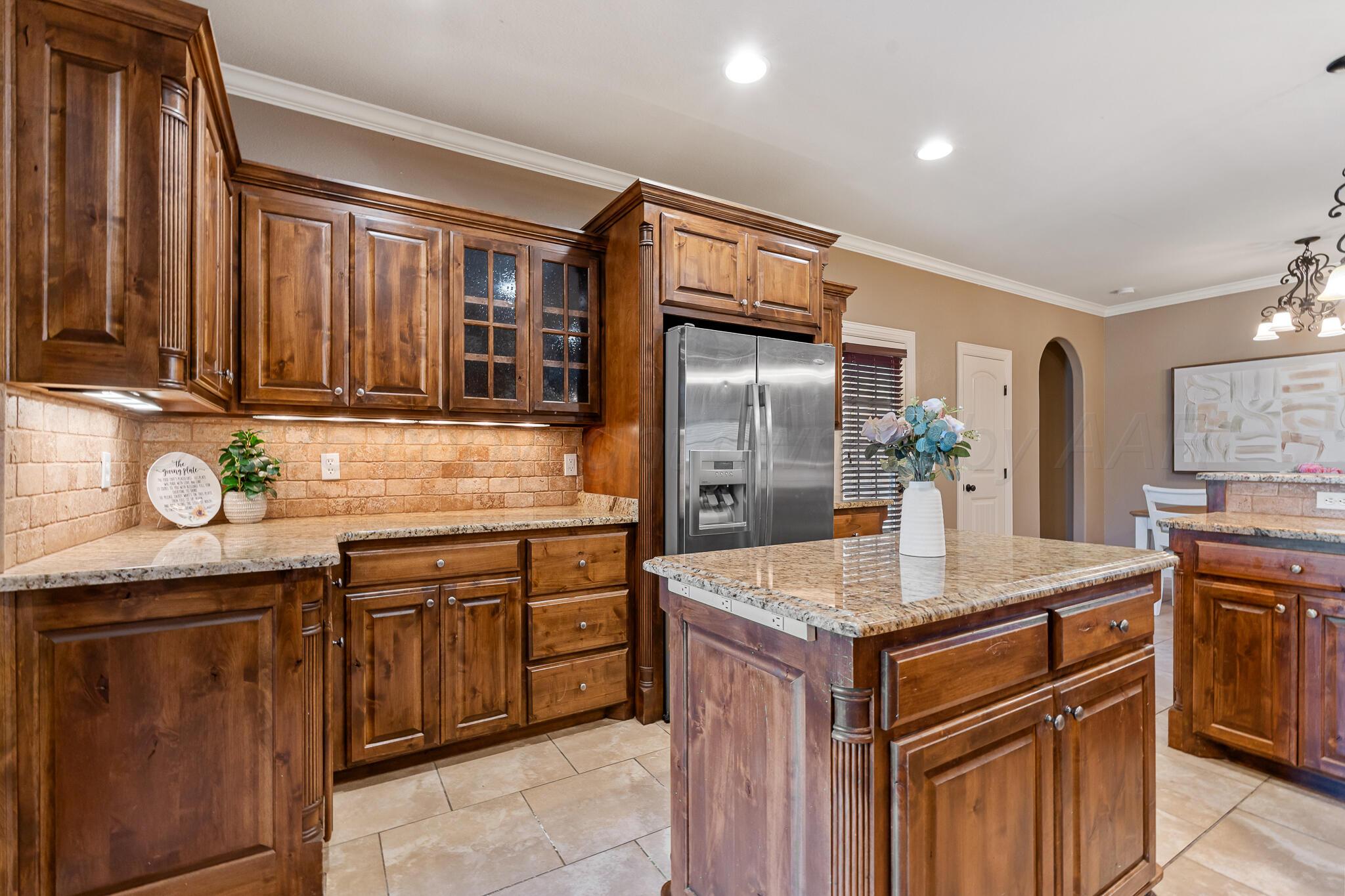 6903 Spring Cherry Lane Amarillo, TX 79124 - Photo 11 of 41 Kitchen 1