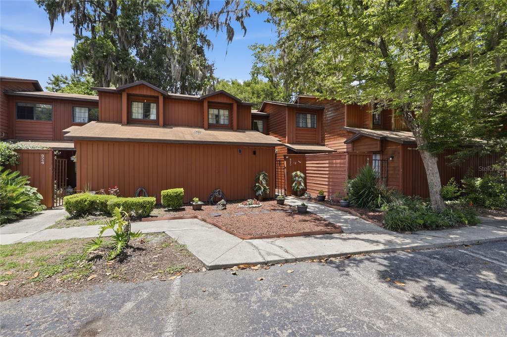 920 Southwest 55th Terrace Gainesville, FL 32607 - Photo 1 of 45