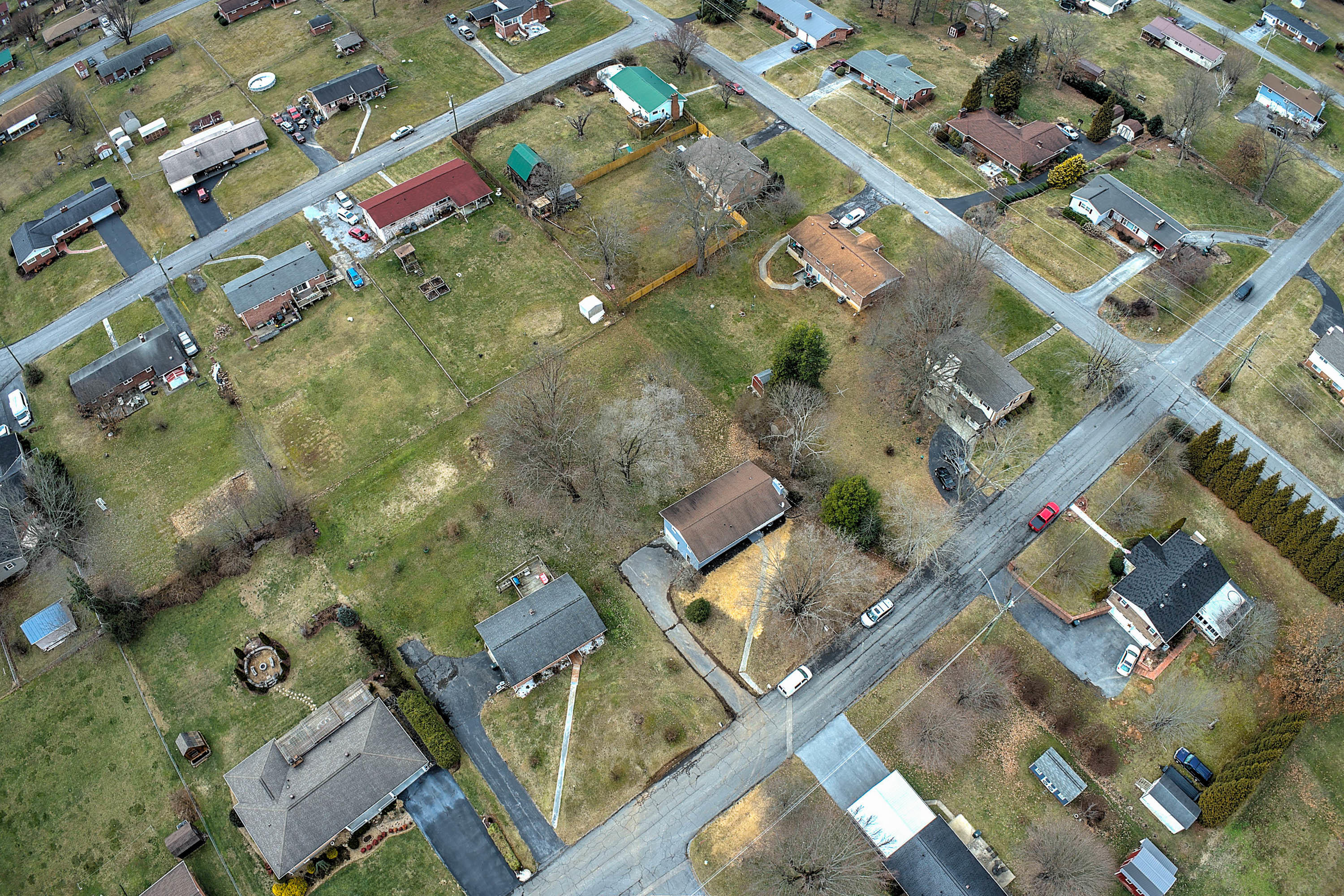 80 Comer Road Bristol, VA 24201 - Photo 27 of 38 80 Comer Rd-2