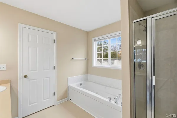 $449,500 | 132 Casterbridge Lane, Lysander, NY 13027