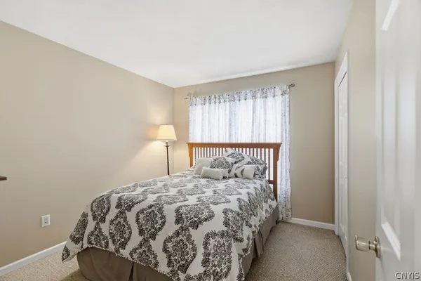 $449,500 | 132 Casterbridge Lane, Lysander, NY 13027