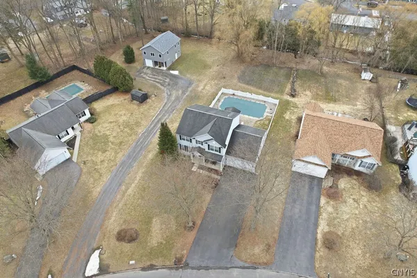 $449,500 | 132 Casterbridge Lane, Lysander, NY 13027