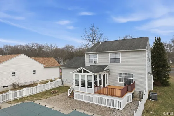 $449,500 | 132 Casterbridge Lane, Lysander, NY 13027