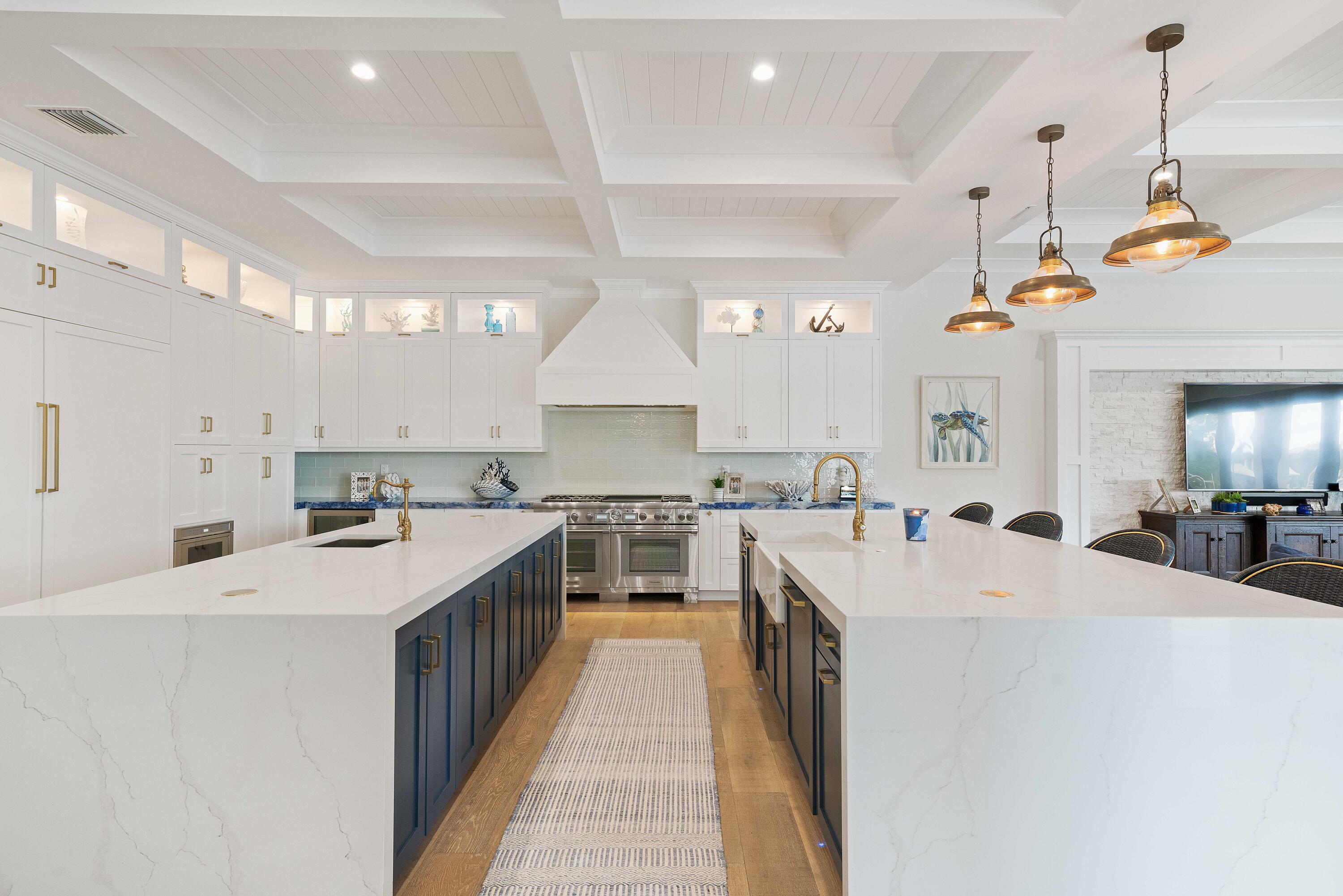 261 Old Jupiter Beach Road Jupiter, FL 33477 - Photo 20 of 97 Paneled Appliances