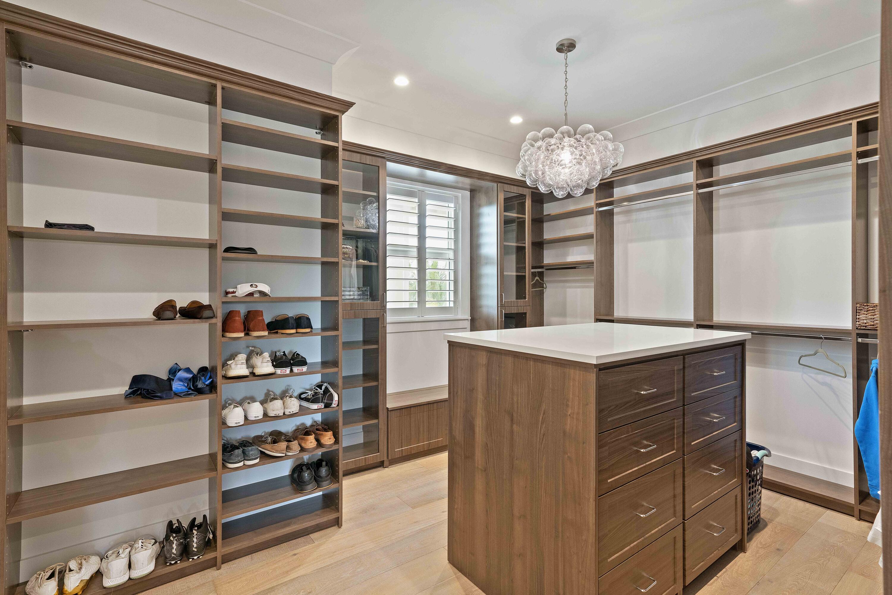 261 Old Jupiter Beach Road Jupiter, FL 33477 - Photo 42 of 97 2nd Floor Master Closet