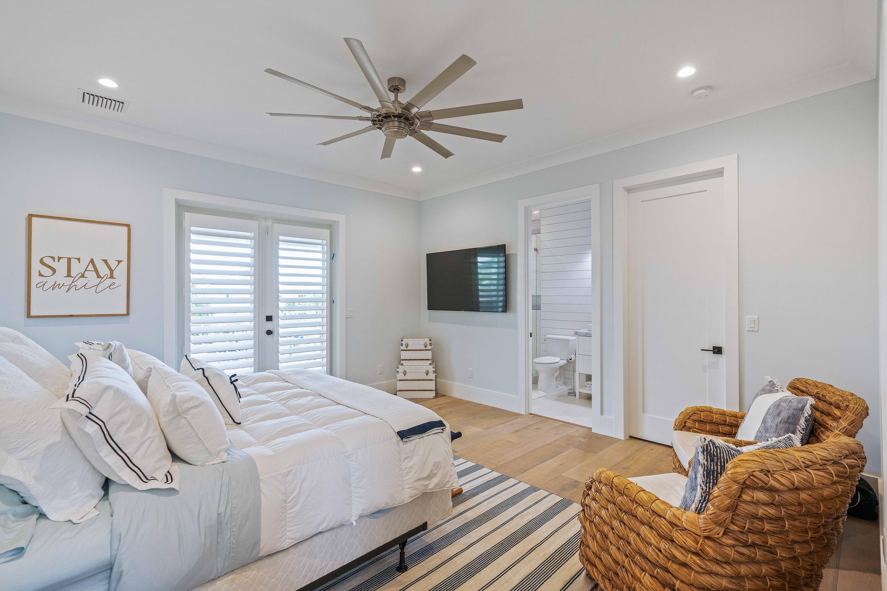 261 Old Jupiter Beach Road Jupiter, FL 33477 - Photo 46 of 97 Guest Suite 3