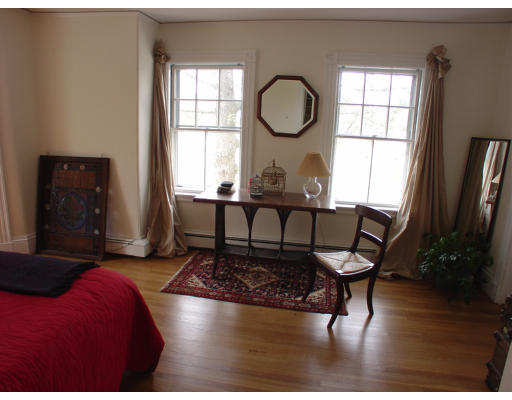 86 Oxford Road Newton, MA 02459 - Photo 13 of 29