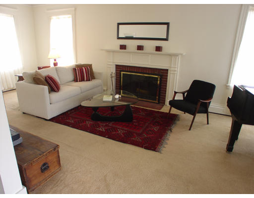 86 Oxford Road Newton, MA 02459 - Photo 6 of 29