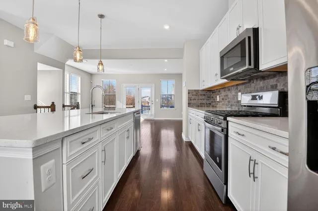 $599,900 | 120 Tolocka Terrace Northeast, Leesburg, VA 20176