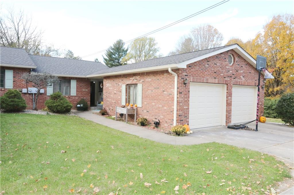 656 South Main Street Pendleton, IN 46064 - Photo 5 of 53