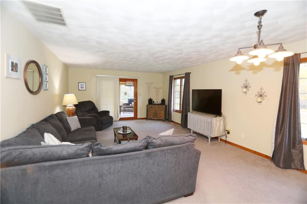 656 South Main Street Pendleton, IN 46064 - Photo 7 of 53