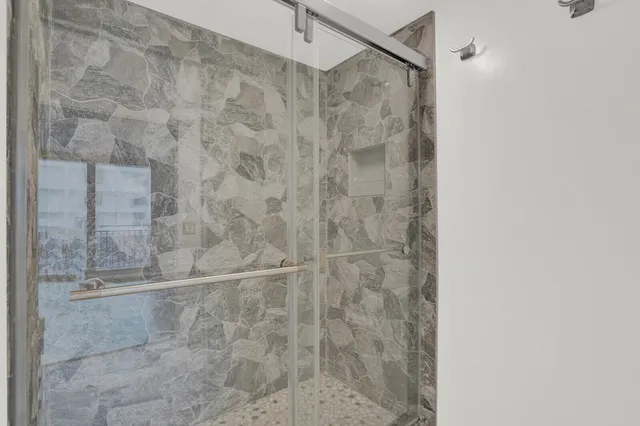 $439,900 | 5460 North Ocean Drive, Unit 1D, Singer Island, FL 33404