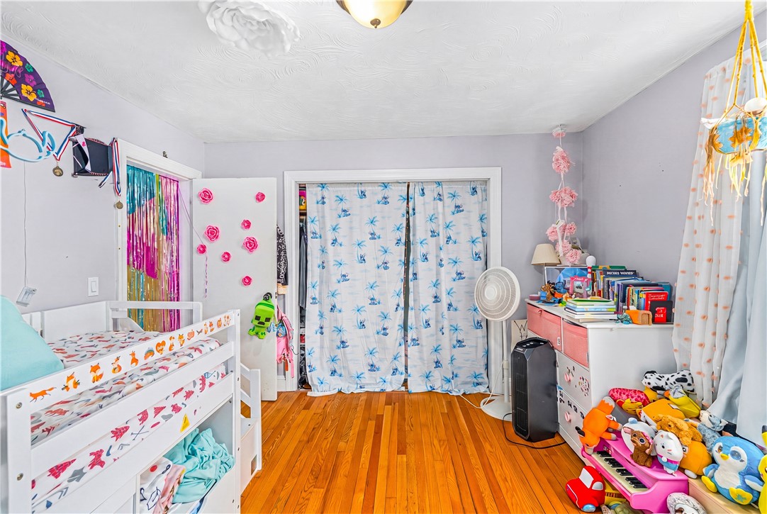 10 Booth Avenue Pawtucket, RI 02861 - Photo 16 of 48