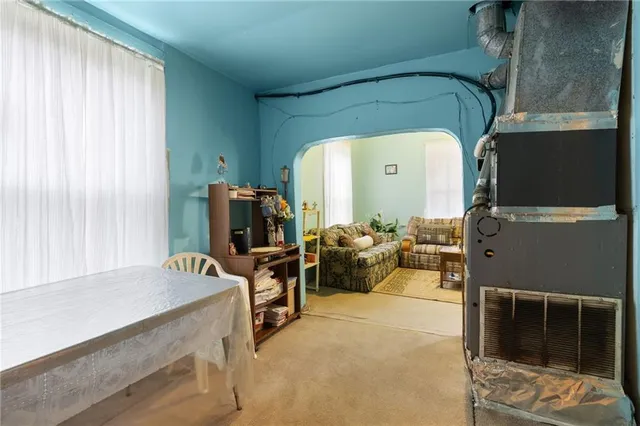 $160,000 | 2907 Jarboe Street, Kansas City, MO 64108