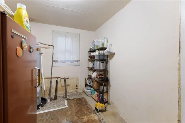 $160,000 | 2907 Jarboe Street, Kansas City, MO 64108