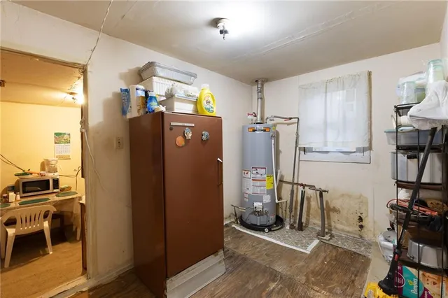 $160,000 | 2907 Jarboe Street, Kansas City, MO 64108