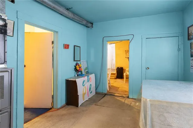 $160,000 | 2907 Jarboe Street, Kansas City, MO 64108