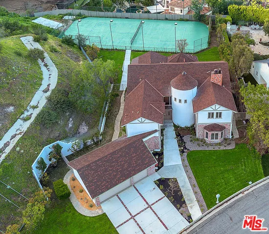 $21,990 | 17606 Camino De Yatasto, Pacific Palisades, CA 90272